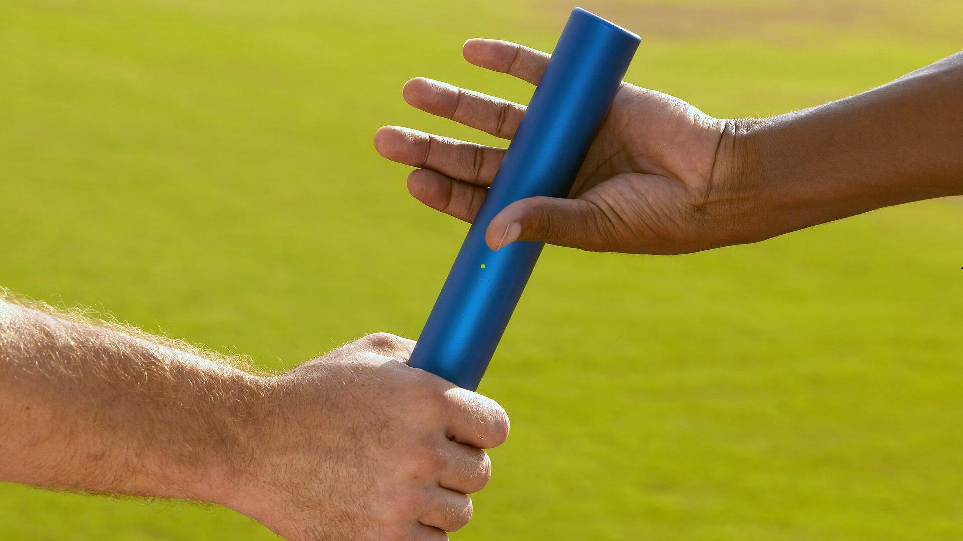 海港亚冠赛前Vlog展现球队活力,吉祥物伊戈量产助推球迷文化;林皇再度来访上海滩引发赛事焦点